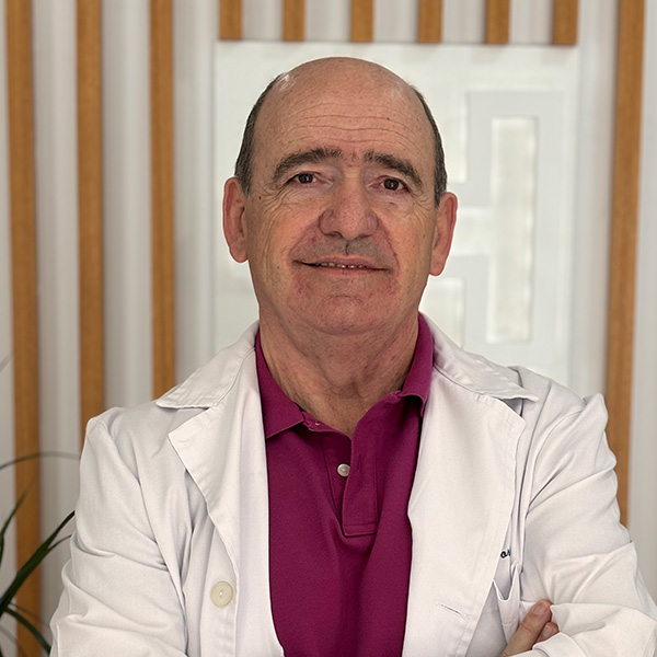 Dr. Manuel Baturone Castillo, reumatólogo en Horizon Salud